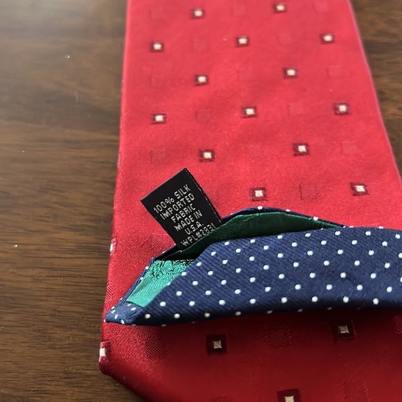 Vintage Tommy Hilfiger Tie. EUC - Picture 9 of 10